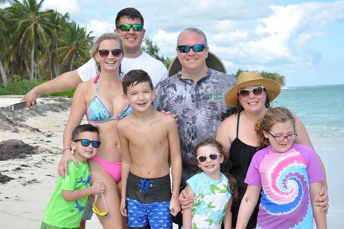 Small Group Snorkeling, Sharks & Stingrays Encounter by boat - Natural Pool Time: Swim-Up Bar Drinks and a Quieter Ending