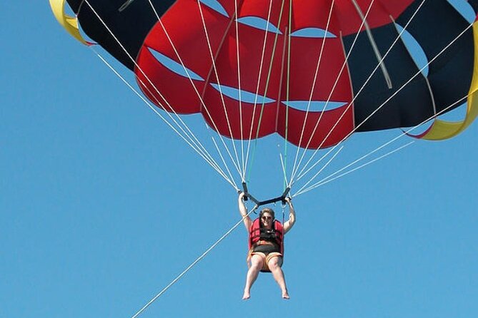 Speedboats and Parasailing Combo - Timing and pickups: 2:00 pm is your anchor point