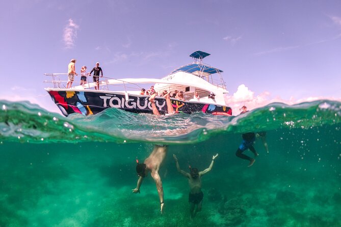 Taiguey Emotion Show - Stop 3 on the water: Taíno rhythms and professional dancers on deck