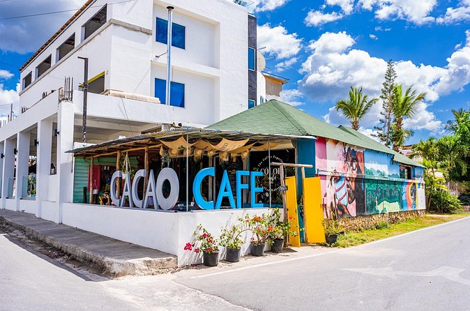 The Coffee Experience - Color Cafe shop: souvenirs, chocolate coffee, and take-home value