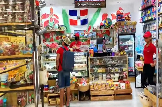 Tour of Souvenirs, Shopping in Punta Cana with Transportation Included - Price and logistics: why $10 can feel like a steal
