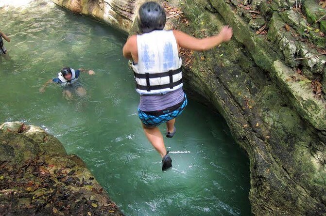 Tour To The Damajagua Waterfalls - Stop 4: Dominican buffet lunch with drinks included