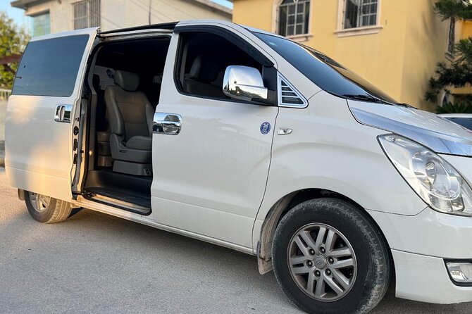 Transfer From or To Punta Cana Airport – Playa Nueva Romana - Meeting Your Driver: Arrivals Hall Signs, Hotel Lobbies, and Villa Access