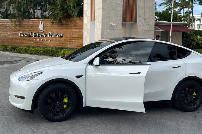 Transfer in Tesla from SDQ Airport to Santo Domingo - Key Things to Know Before You Ride