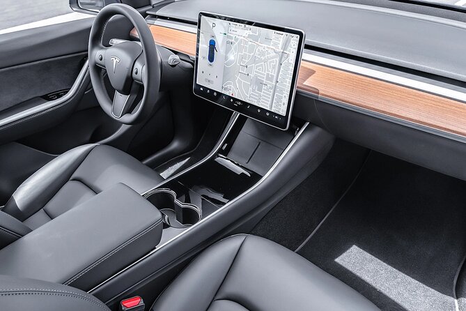 Transfer in Tesla from SDQ Airport to Santo Domingo - Tesla Model Y Transfer From SDQ to Santo Domingo, Straight and Private