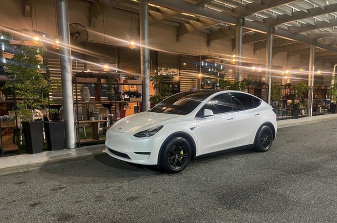 Transfer in Tesla from SDQ Airport to Santo Domingo - Hours, Dates, and the Mobile Ticket Convenience