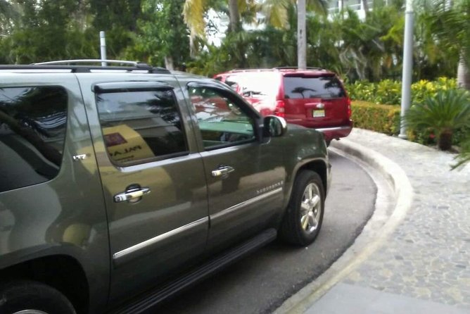 Transfers From All Place at La Romana Bayahibe <=> Sto Dgo (SDQ) - One Real-World Consideration: The Vehicle Type Can Vary