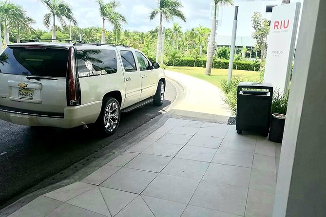 Transfers From Las America Airport AILA SDQ<=>To All Place at Punta Cana - Price and value for a private group of up to 4