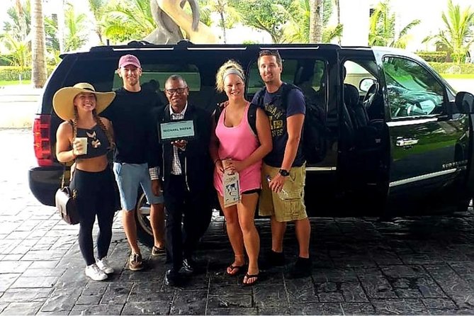 Transfers From Punta Cana Airport (PUJ)<=> To All Place at Uvero Alto Punta Cana - What the ride includes: WiFi, chilled water, and comfort that feels like a buffer