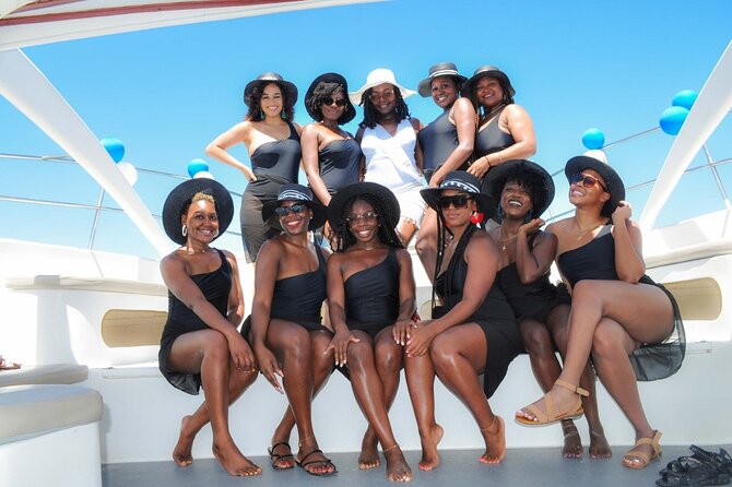 VIP Premium Yacht -Party Boat-Brunch - Snorkeling the natural reef: gear is included, spots matter