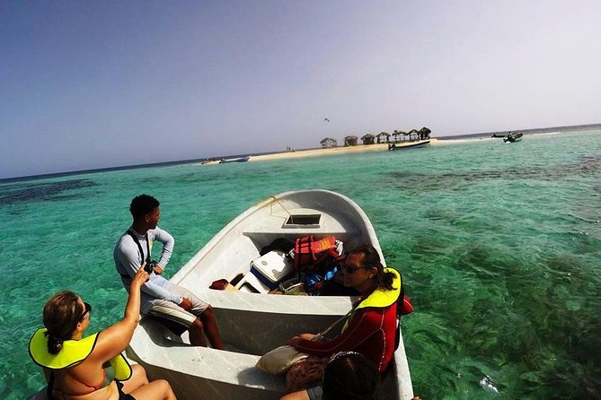 VIP tour to Paradise Island & The Mangroves - A VIP day to Paradise Island that starts before the crowds