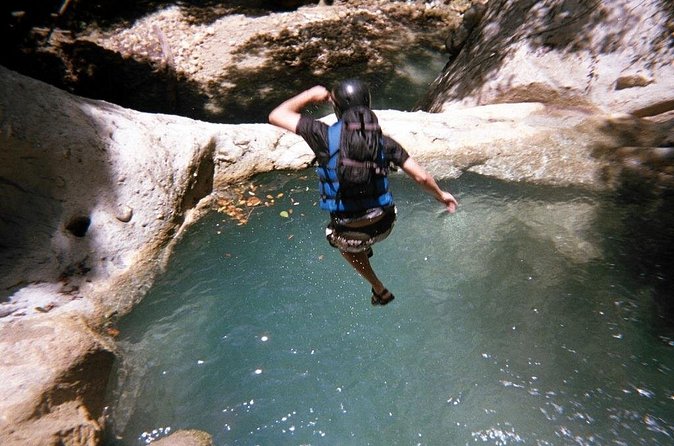 Waterfalls of Damajagua from Puerto Plata - Gear and money: shoes, sun protection, lockers, and small splurges