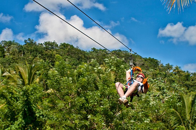 Zipline Adventure in El Limón - Trek to the first platform: the part that decides how you feel