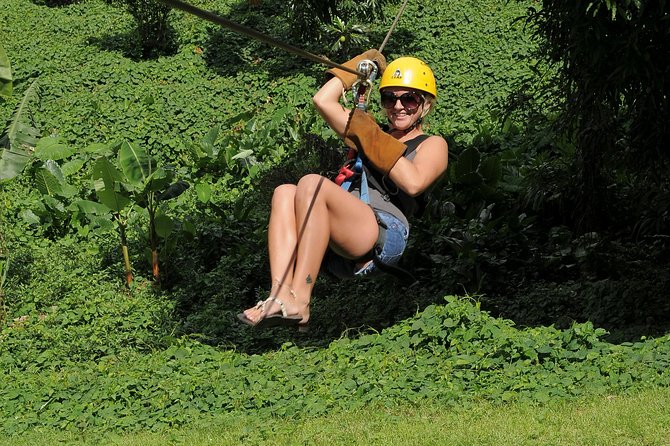 Zipline Adventure in El Limón - The zipline circuit in El Limón: 10 cables, 20 platforms, real variety