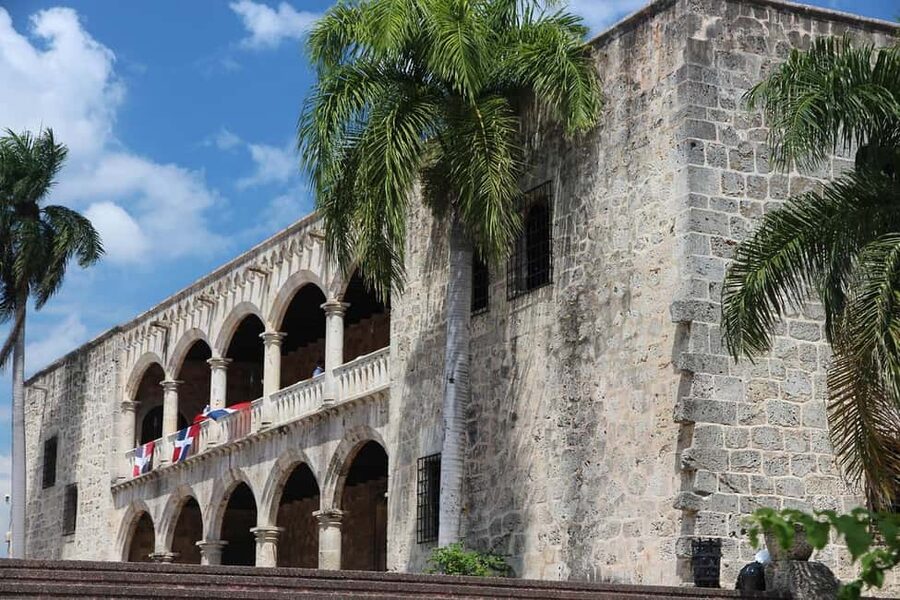 Zona Colonial Hictorical Tour with a local artist - Stop by stop: what you will see and why it matters
